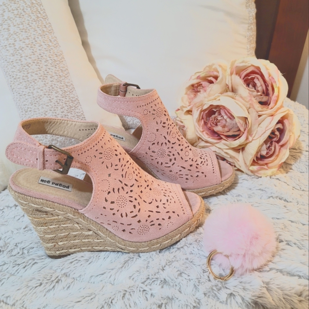 Beautiful Pink Not Rated Sandals size 7 1/2